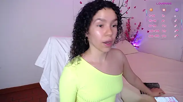 Karolina 1 online show from 03-04-26, 09:00