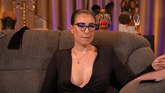 kelly kent online show from 12-20-25, 12:02