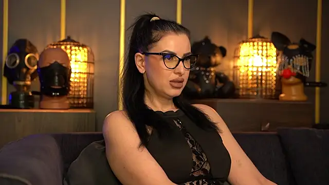Snapshot of kelly_kent chatting on 04-18-26, 07:58 kelly kent online show from 04-18-26, 07:58