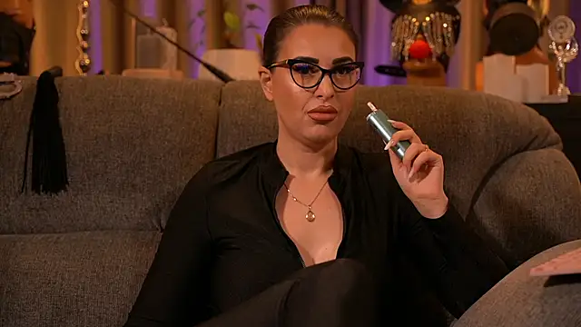 kelly kent online show from 11-24-25, 12:10