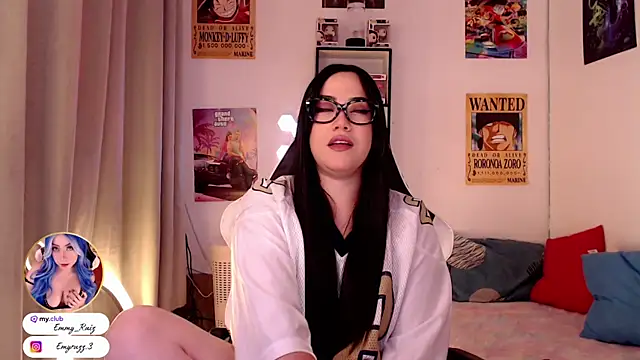 Snapshot of Emmy_Ruiz chatting on 09-20-25, 02:05 Emmy Ruiz online show from 09-20-25, 02:05