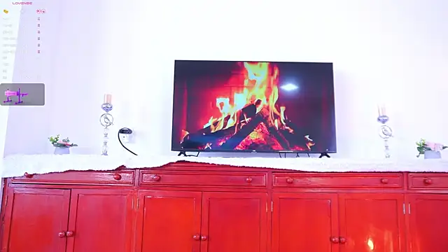 lara giraldo online show from 09-28-25, 05:31