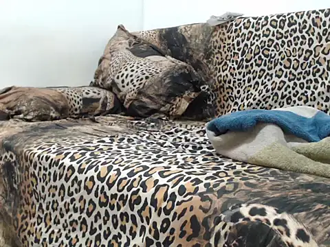 Snapshot of 0anal21 chatting on 10-02-25, 05:49 0anal21 online show from 10-02-25, 05:49