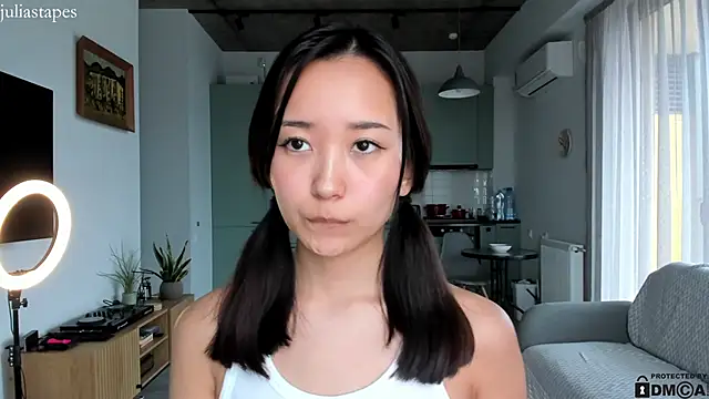 Snapshot of julias_tapes chatting on 01-19-25, 12:17 julias tapes online show from 01-19-25, 12:17