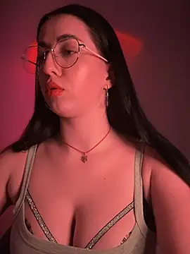 Emylia online show from 02-25-25, 07:38