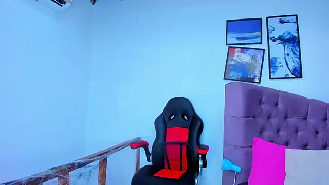 Gretta Queen online show from 10-29-25, 05:12