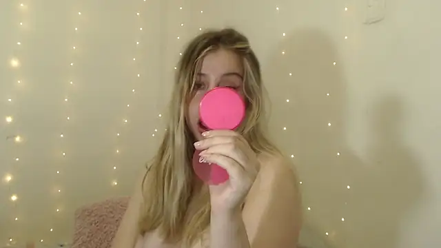 SweetSofty online show from 10-22-25, 11:14