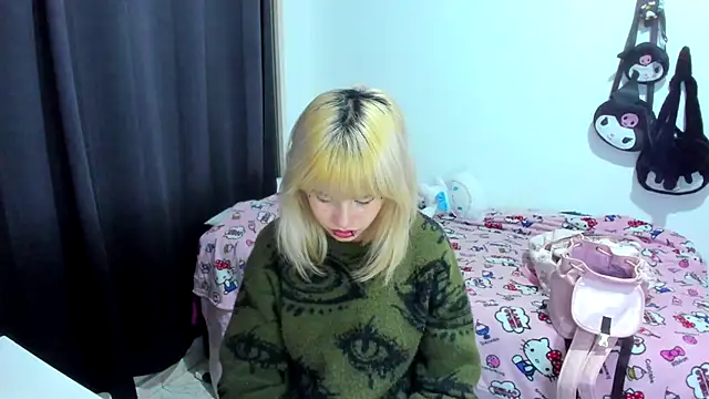 Akane-Mou online show from 11-28-25, 02:23