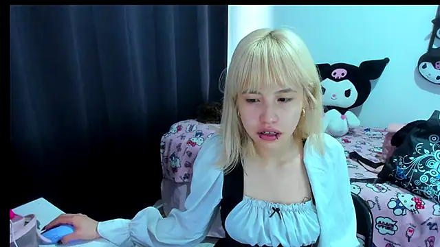 Akane-Mou online show from 12-22-25, 04:40