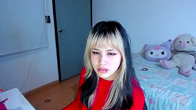 Snapshot of Akane-Mou chatting on 12-04-24, 07:22 Akane-Mou online show from 12-04-24, 07:22