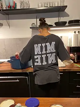 spottyyy online show from 09-15-25, 04:29