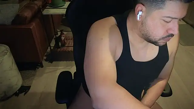 HungandThickLatin online show from 11-10-25, 11:26