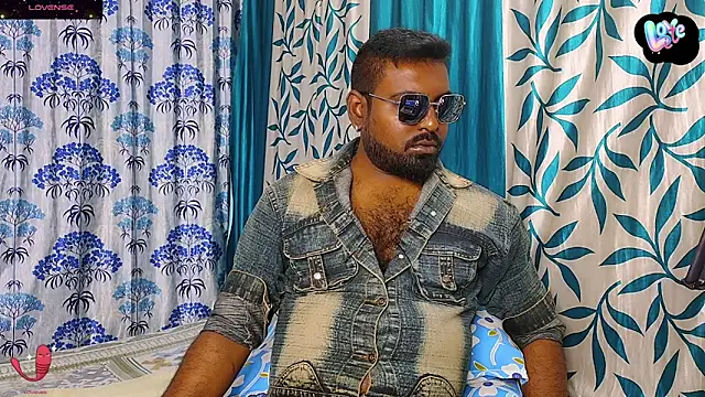 Snapshot of BLACK---MAMBA chatting on 01-09-25, 09:58 BLACK---MAMBA online show from 01-09-25, 09:58