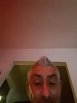 Snapshot of cuci45 chatting on 02-21-26, 11:18 cuci45 online show from 02-21-26, 11:18