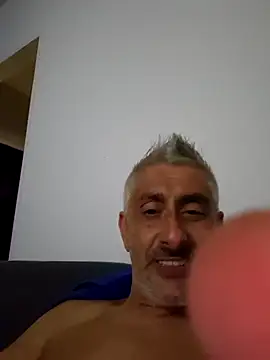 Snapshot of cuci45 chatting on 06-27-26, 12:05 cuci45 online show from 06-27-26, 12:05