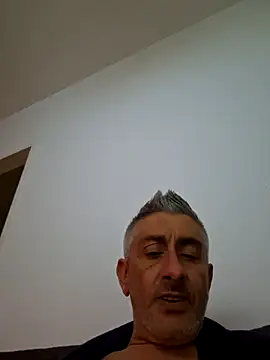 Snapshot of cuci45 chatting on 05-15-26, 10:52 cuci45 online show from 05-15-26, 10:52