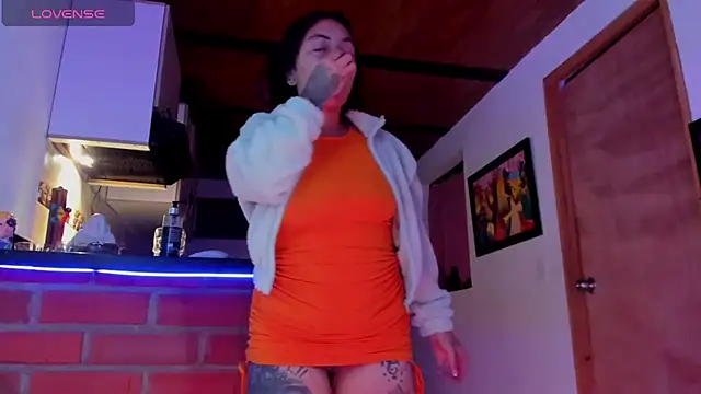 Snapshot of ink_demonxxx chatting on 09-19-25, 05:33 ink demonxxx online show from 09-19-25, 05:33