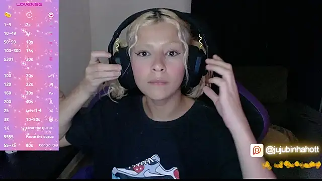 Snapshot of jujubinhahot chatting on 02-05-26, 08:32 jujubinhahot online show from 02-05-26, 08:32