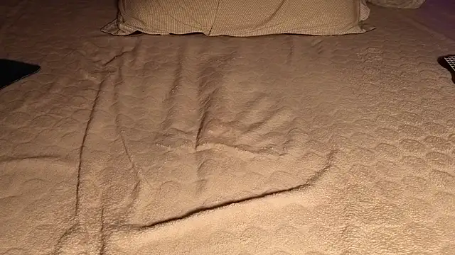 Ilona4y online show from 11-21-25, 05:06