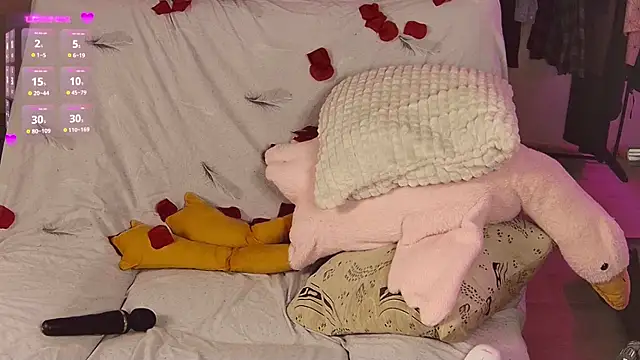 cutenessa online show from 02-15-25, 11:25