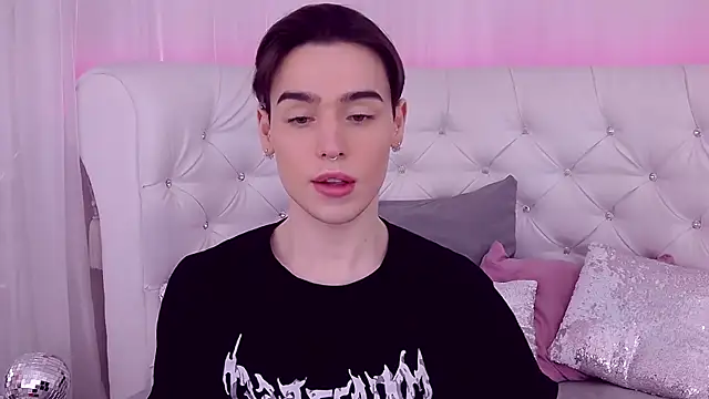 RobbyCharming online show from 02-22-25, 07:47
