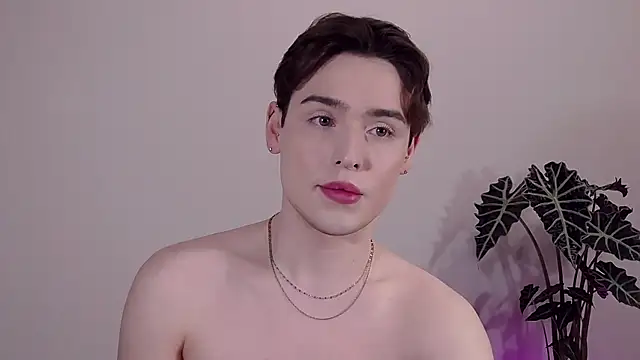 Snapshot of RobbyCharming chatting on 05-10-26, 06:28 RobbyCharming online show from 05-10-26, 06:28