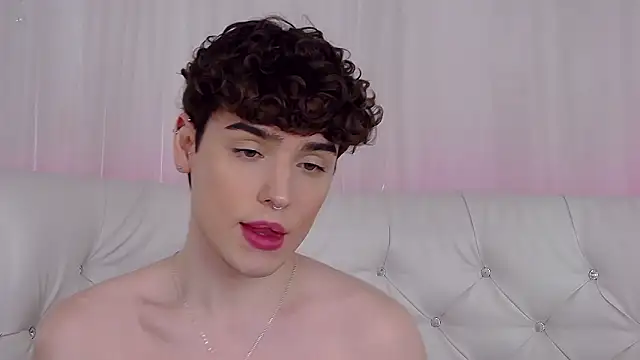 Snapshot of RobbyCharming chatting on 03-16-26, 05:44 RobbyCharming online show from 03-16-26, 05:44