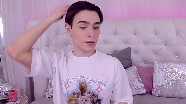 RobbyCharming online show from 03-02-25, 07:41