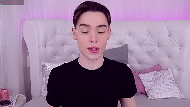 RobbyCharming online show from 03-14-25, 07:23