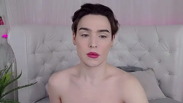 Snapshot of RobbyCharming chatting on 04-27-26, 04:43 RobbyCharming online show from 04-27-26, 04:43