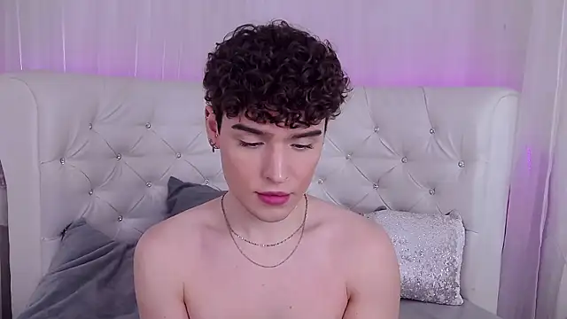 Snapshot of RobbyCharming chatting on 11-29-25, 04:01 RobbyCharming online show from 11-29-25, 04:01