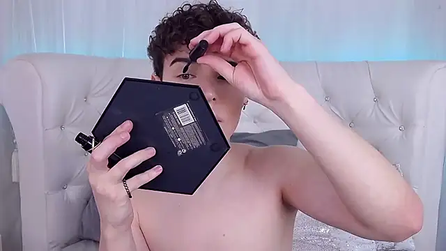 Snapshot of RobbyCharming chatting on 11-12-25, 03:43 RobbyCharming online show from 11-12-25, 03:43