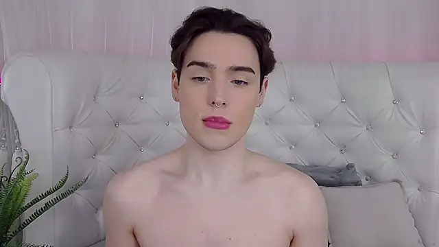 Snapshot of RobbyCharming chatting on 04-13-26, 04:27 RobbyCharming online show from 04-13-26, 04:27