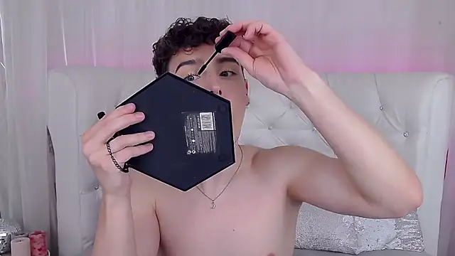 RobbyCharming online show from 09-29-25, 03:46