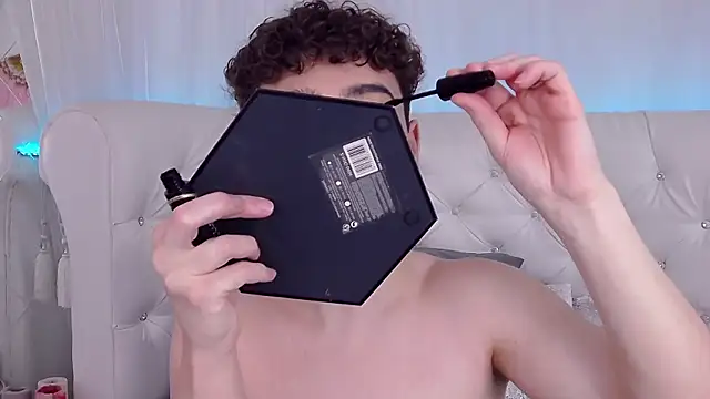 Snapshot of RobbyCharming chatting on 11-05-25, 03:42 RobbyCharming online show from 11-05-25, 03:42