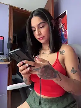 Snapshot of charlotte_stevenss_ chatting on 10-03-25, 02:07 charlotte stevenss online show from 10-03-25, 02:07