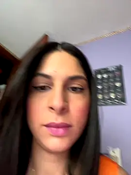 charlotte stevenss  online show from 10-31-25, 02:46