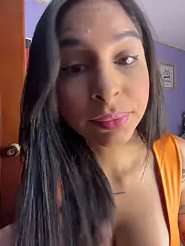 Snapshot of charlotte_stevenss_ chatting on 09-20-25, 02:11 charlotte stevenss online show from 09-20-25, 02:11