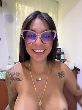 Snapshot of charlotte_stevenss_ chatting on 03-02-25, 05:20 charlotte stevenss online show from 03-02-25, 05:20