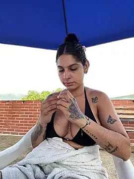 charlotte stevenss  online show from 02-08-26, 12:25