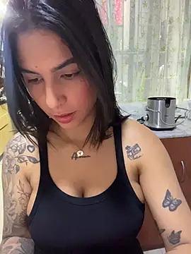 Snapshot of charlotte_stevenss_ chatting on 10-01-25, 02:54 charlotte stevenss online show from 10-01-25, 02:54