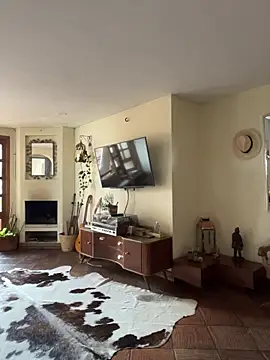 charlotte stevenss  online show from 11-16-25, 02:55