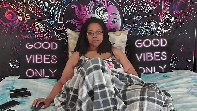 RenaeCumsAlot69 online show from 02-03-26, 06:46