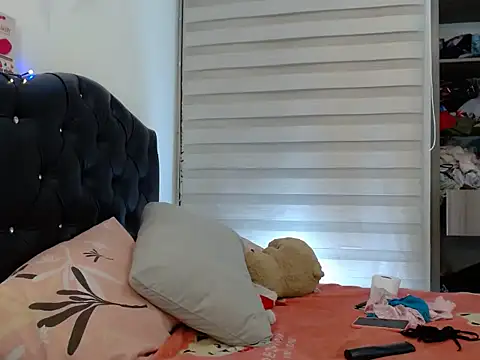 gooddes303salome online show from 11-17-25, 11:20