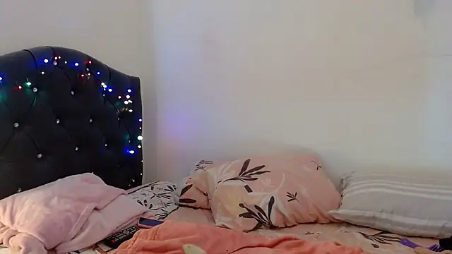 Snapshot of gooddes303salome chatting on 09-27-25, 08:42 gooddes303salome online show from 09-27-25, 08:42