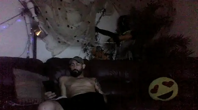 Snapshot of ItalianPapiDripDrip chatting on 03-18-25, 04:06 ItalianPapiDripDrip online show from 03-18-25, 04:06