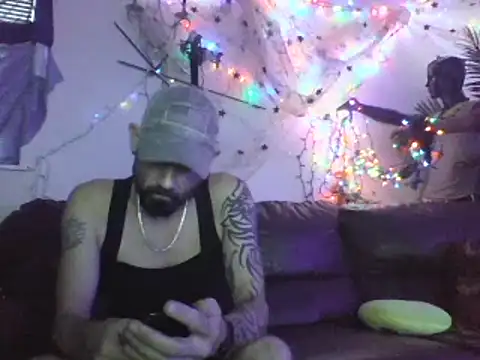 Snapshot of ItalianPapiDripDrip chatting on 01-19-25, 03:42 ItalianPapiDripDrip online show from 01-19-25, 03:42
