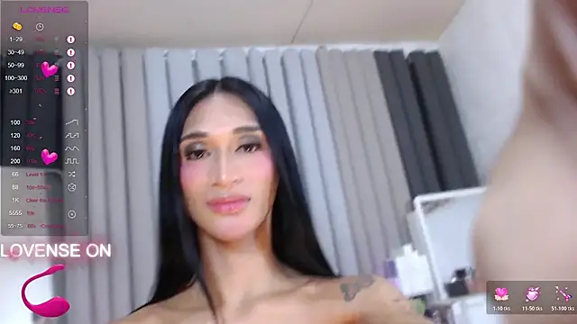 Snapshot of Unforttable_Anisha chatting on 10-18-25, 05:42 Unforttable Anisha online show from 10-18-25, 05:42
