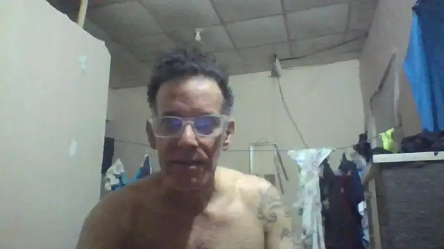 Snapshot of CaptainFox chatting on 06-26-26, 11:54 CaptainFox online show from 06-26-26, 11:54