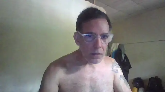 Snapshot of CaptainFox chatting on 07-05-26, 02:24 CaptainFox online show from 07-05-26, 02:24